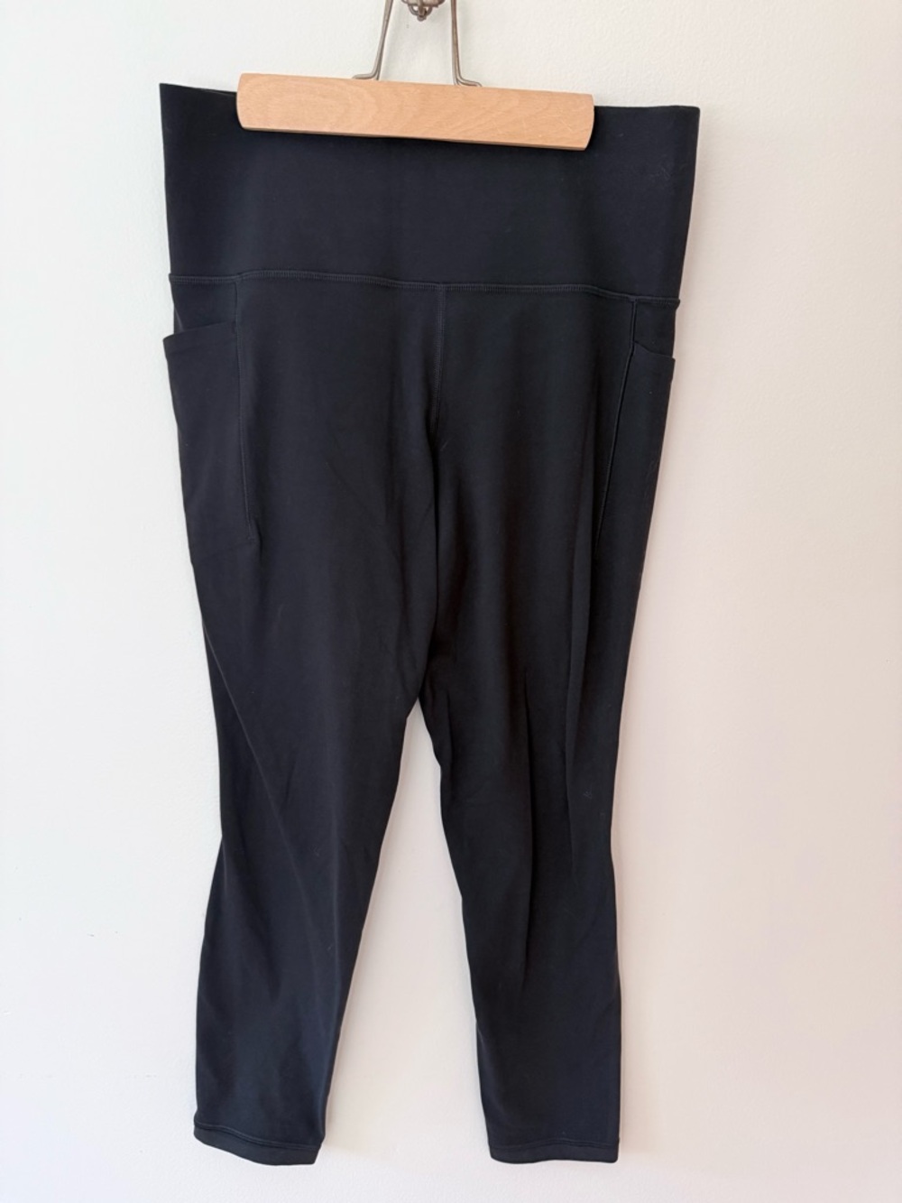 Athleta Black High-Rise Pocket Leggings